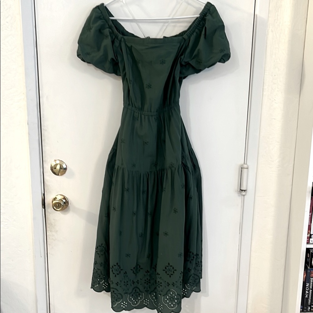 Elegant Green Off-Shoulder Dress